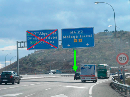 Tome la MA-20 dirección Málaga – Oeste (aeropuerto)